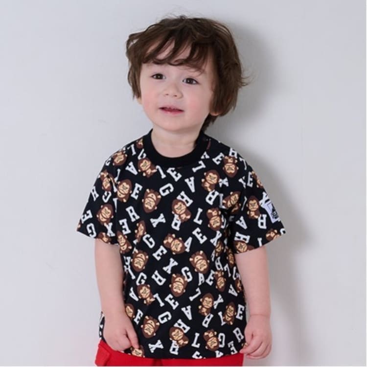 エクストララージ キッズ(XLARGE KIDS)の総柄ファニーゴリラ半袖Tシャツ Ｔシャツ