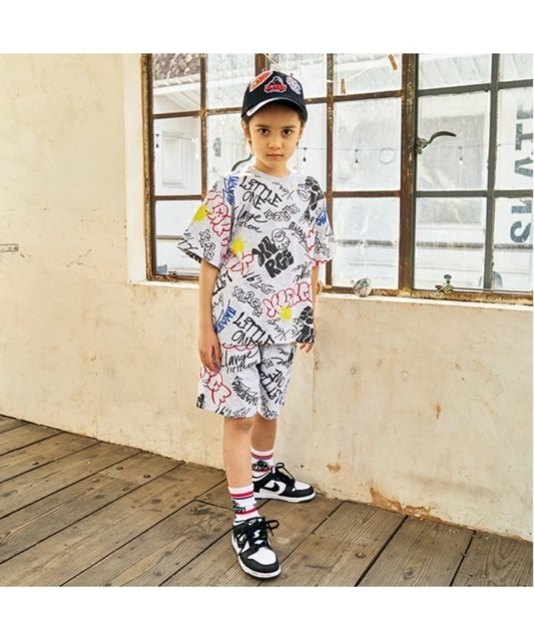 エクストララージ キッズ(XLARGE KIDS)のグラフィティ総柄半袖Tシャツ15