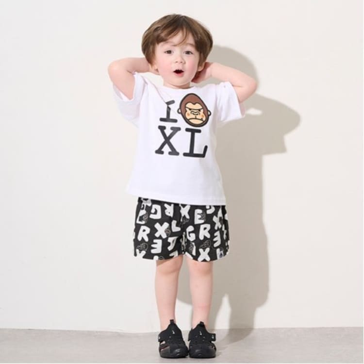 エクストララージ キッズ(XLARGE KIDS)の総柄ファニーゴリラショートパンツ その他
