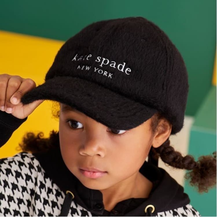 ケイト・スペード ニューヨーク キッズ(kate spade NEW YORK)のバックリボンファーキャップ キャップ