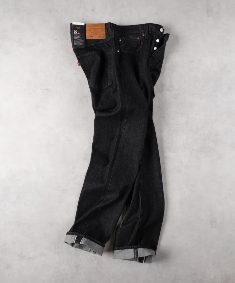ライトオン(Right-on)のLevi's(リーバイス)「501」セルビッジデニムパンツ オリジナルストレート ブラック(0099)