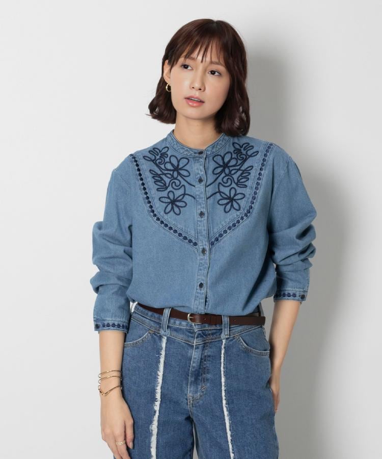 ライトオン(Right-on)のSOMETHING(サムシング)コード刺繍デニムブラウス ダークインディゴブルー(0004)
