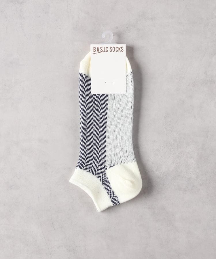 ライトオン(Right-on)のBASIC SOCKS(ベーシックソックス)へリンボン柄ソックス ネイビー(0019)