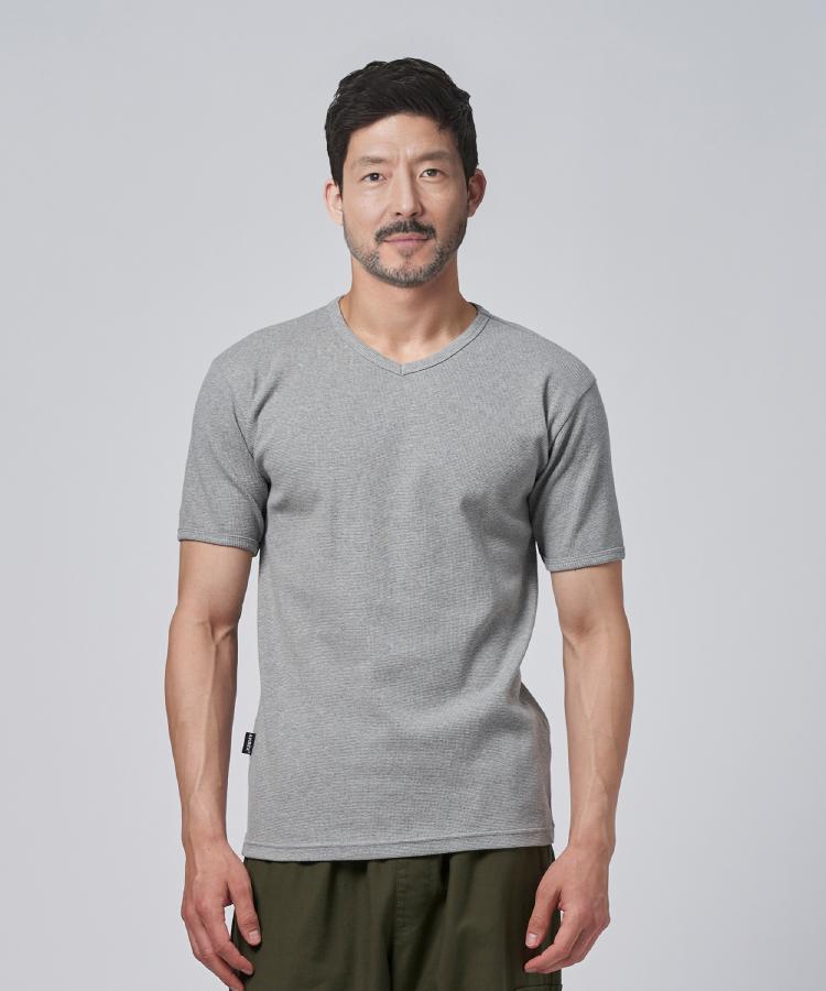 ライトオン(Right-on)のAVIREX(アビレックス)ミニワッフルＶネックＴシャツ グレー(0095)