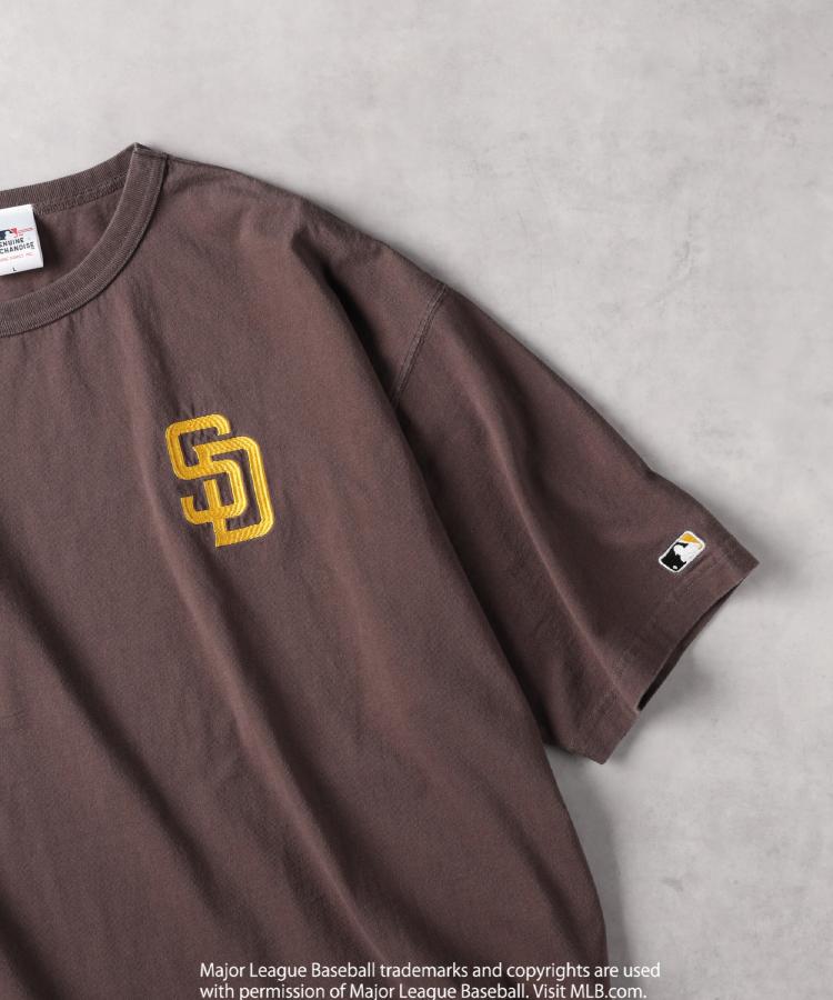 ライトオン(Right-on)のMLB(エムエルビー)カスレ加工プリントTシャツ8