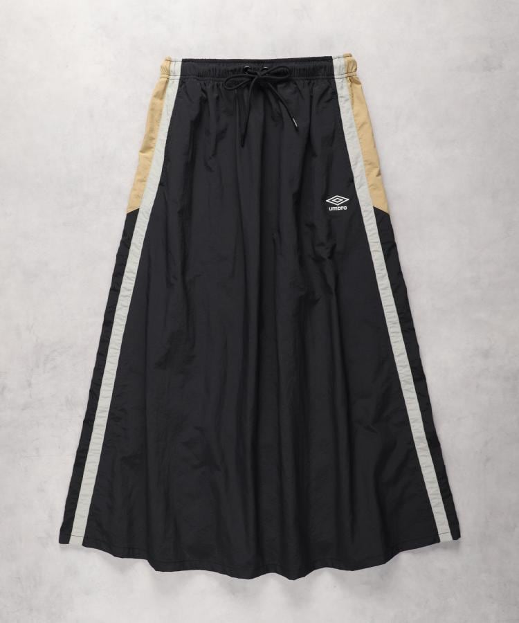 ライトオン(Right-on)のUMBRO(アンブロ)ナイロンマキシスカート3