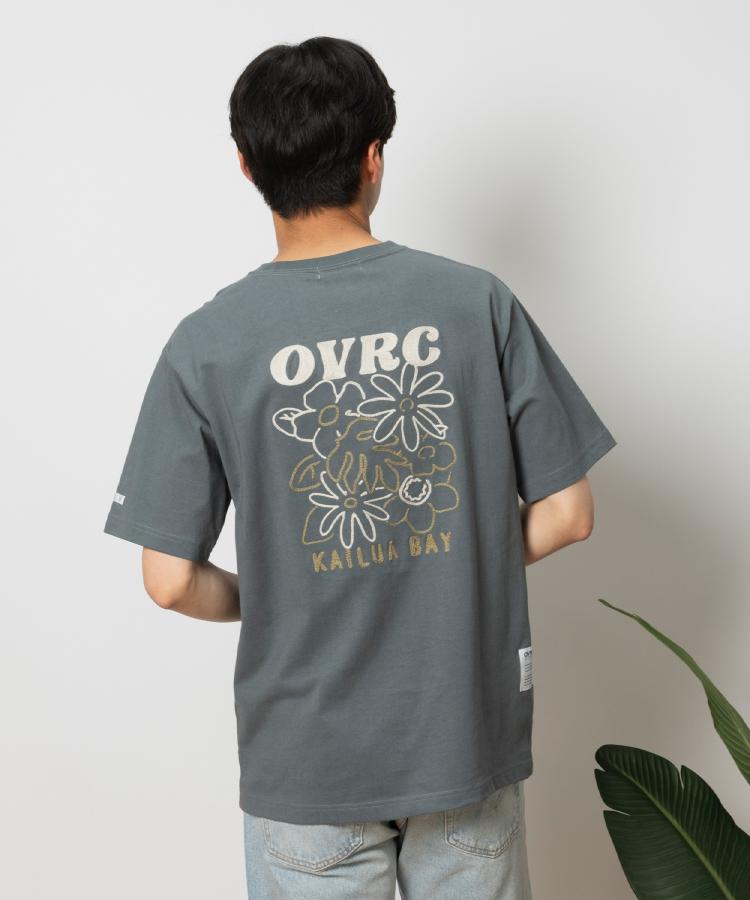 ライトオン(Right-on)のOVRC(オーバーシー)チェーン刺繍Tシャツ オリーブ(0039)