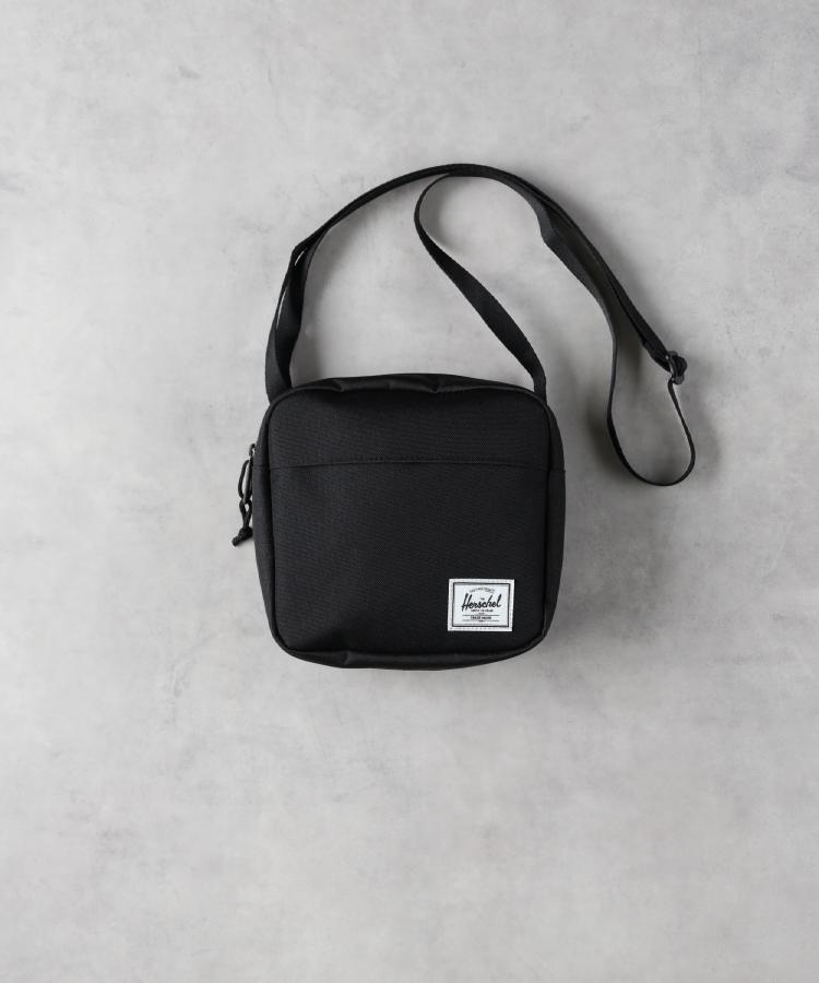 ライトオン(Right-on)のherschel(ハーシェル)クラシッククロスボディバッグ ブラック(0099)