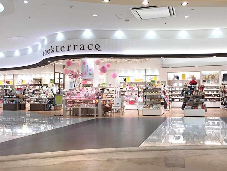 One Sterrace ベニバナウォーク桶川店 2 27 土 リニューアル オープン ワールド オンラインストア World Online Store One Sterrace ベニバナウォーク桶川店 2 27 土 リニューアル オープン ワールド オンラインストア World Online Store