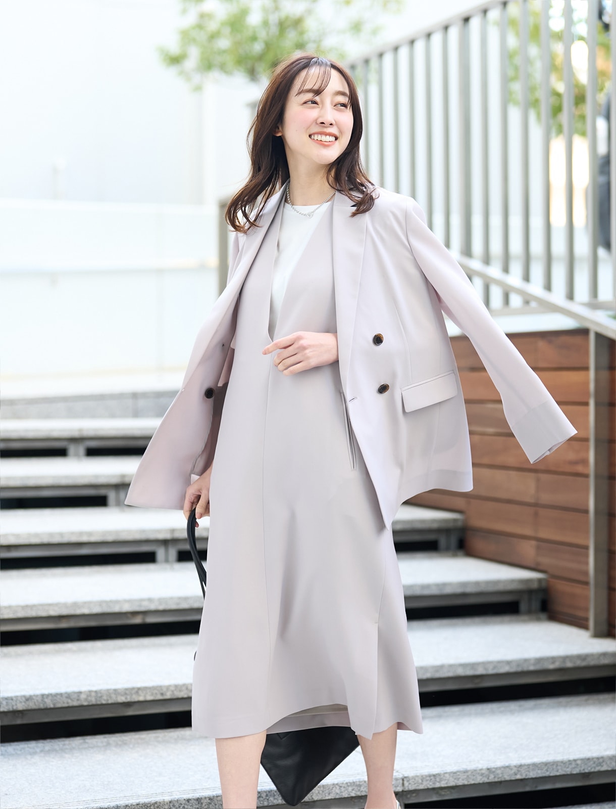この素材、新感覚！通勤セットアップ 5PIECES」| UNTITLED