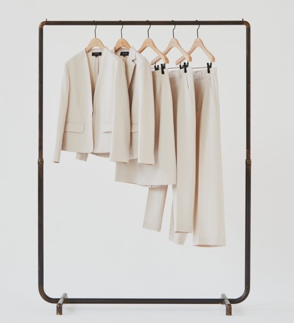 愛され続けるSUITS 名作スーツのひみつ | UNTITLED OFFICIAL 愛され続けるSUITS 名作スーツのひみつ | UNTITLED OFFICIAL